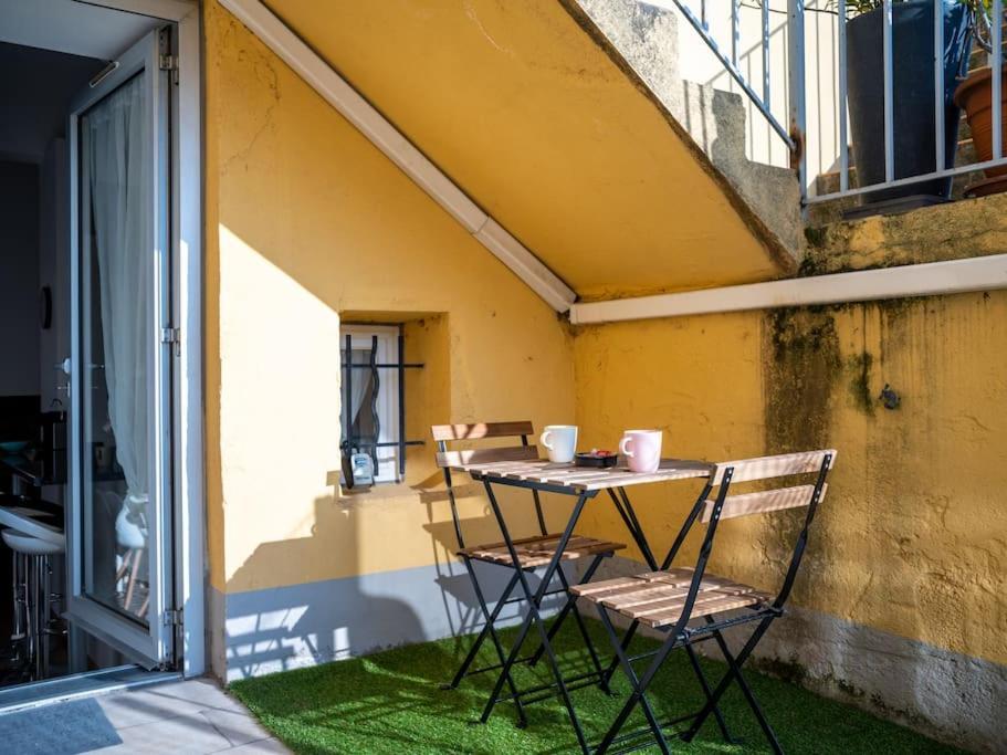Appartement Tout Equipe 4 Couchages Avec Terrasse Et Parking Venelles Exterior foto